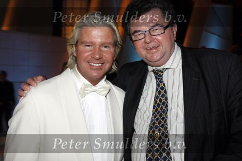 Hilversum 11 januari 2007
Sterrendansen op het ijs bij sbs6. Dries Roelvink met zijn manager