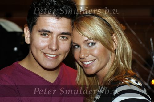 Hilversum 11 december 2006
Jan Smit met Ellemieke Vermolen bij theater Gooiland.