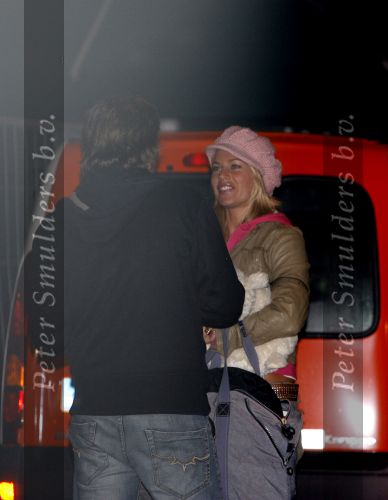 Utrecht 19 december 2006
Ellemieke Vermolen op bezoek bij Giel Beelen Sander Lantinga en Gerard Ekdom voor 3fm serious request tbv het rode kruis.