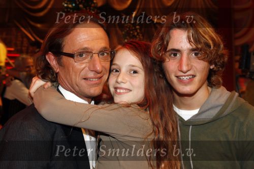 Hilversum 14 december 2006
Opnames Dancing with the stars. Eric v Tijn met zijn kinderen