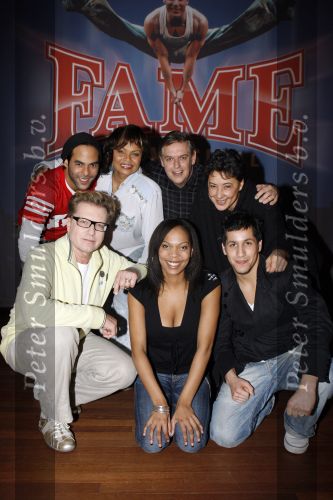 Amsterdam 11 december 2006
Presentatie musical Fame met Ivo Chundro Hans v d Togt Heddy Lester Eric Beekes Donna Lynton Carolina Dijkhuizen en Jody Bernal