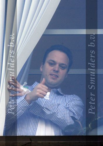 Rotterdam 4 december 2006
Frans Bauer na operatie in het ikezia ziekenhuis.