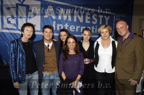 Amsterdam 10 december 2006
Lunch Amnesty international in Amsterdam met div bn\'ers. Renate Dorrestein Martijn Krabbe Froukje Jansen Wende Snijders Inge Ipenburg en Jeroen Phaff