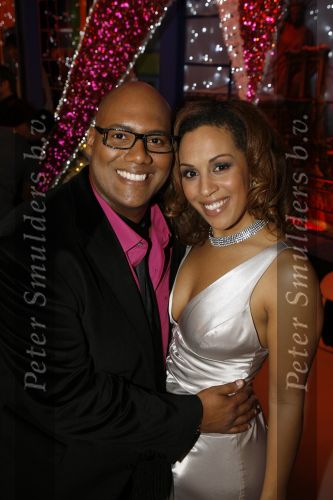 Hilversum 18 december 2006
Singing with the stars bij life & cooking. Mark Dakriet en Glennis Grace