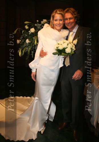 Molenhoek (Prov. Gelderland ), 13 December 2006
Op haar 23 verjaardag trouwt Sofie met haar grote liefde Hans Kraay Jr.
