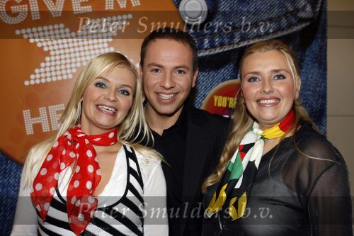 Hilversum 27 december 2006
Wendy van Dijk bij de presentatie van de finalisten  van The X factor.Mark Nancy en Sonja Hearts