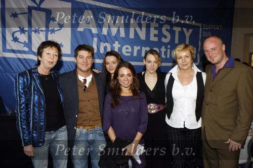 Amsterdam 10 december 2006
Lunch Amnesty international in Amsterdam met div bn\'ers. Renate Dorrestein Martijn Krabbe Froukje Jansen Wende Snijders Inge Ipenburg en Jeroen Phaff