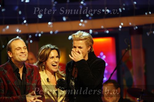 Hilversum 18 december 2006
Singing with the stars bij life & cooking. Irene M oors huilend en Carlo Boszhard en Cilly Dartell