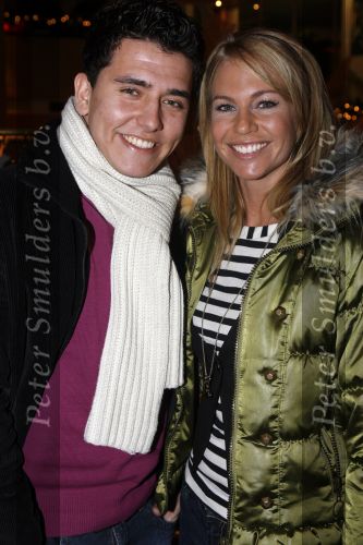 Hilversum 11 december 2006
Jan Smit met Ellemieke Vermolen bij theater Gooiland.