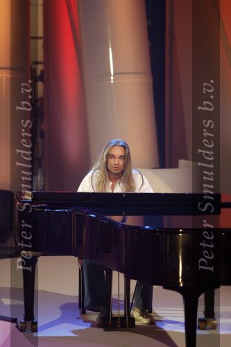 Hilversum 11 januari 2007
Sterrendansen op het ijs van sbs6. Jan Vayne