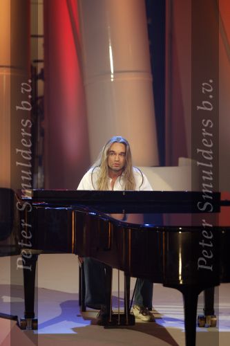 Hilversum 11 januari 2007
Sterrendansen op het ijs van sbs6. Jan Vayne