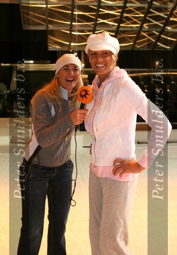 Baarn, 10 Januari 2007 Perspresentaie Dancing On Ice RTL 2007
Kelly v d Veer met Barbara de Loor