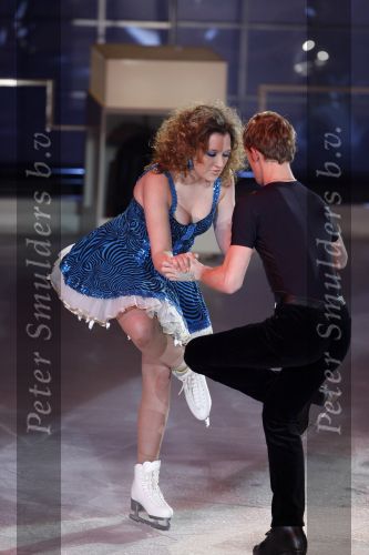 Hilversum 11 januari 2007
Sterrendansen op het ijs van sbs6. Lola Brood
