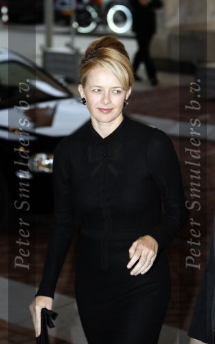 Amsterdam 13 december 2006
Prins Clausprijzen in het ij theater met Maxima Mabel Wisse Smit Prinses Laurentien Koningin Beatrix Prins Friso en Prins Constantijn.