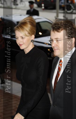 Amsterdam 13 december 2006
Prins Clausprijzen in het ij theater met Maxima Mabel Wisse Smit Prinses Laurentien Koningin Beatrix Prins Friso en Prins Constantijn.