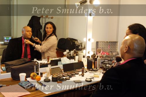 Hilversum 18 december 2006
Singing with the stars bij life & cooking. Inge Ipenburg Mark Dakriet Carl Noten Edwin Smulders Glennis Grace Esther Hart Cilly Dartell Jamai Carlo Boszhard en Irene Moors