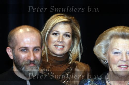 Amsterdam 13 december 2006
Prins Clausprijzen in het ij theater met Maxima Mabel Wisse Smit Prinses Laurentien Koningin Beatrix Prins Friso en Prins Constantijn.
