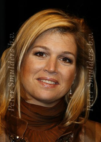 Amsterdam 13 december 2006
Prins Clausprijzen in het ij theater met Maxima Mabel Wisse Smit Prinses Laurentien Koningin Beatrix Prins Friso en Prins Constantijn.