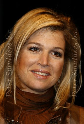 Amsterdam 13 december 2006
Prins Clausprijzen in het ij theater met Maxima Mabel Wisse Smit Prinses Laurentien Koningin Beatrix Prins Friso en Prins Constantijn.