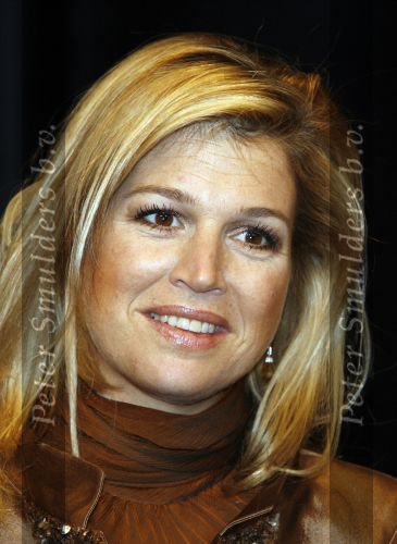 Amsterdam 13 december 2006
Prins Clausprijzen in het ij theater met Maxima Mabel Wisse Smit Prinses Laurentien Koningin Beatrix Prins Friso en Prins Constantijn.