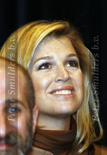 Amsterdam 13 december 2006
Prins Clausprijzen in het ij theater met Maxima Mabel Wisse Smit Prinses Laurentien Koningin Beatrix Prins Friso en Prins Constantijn.