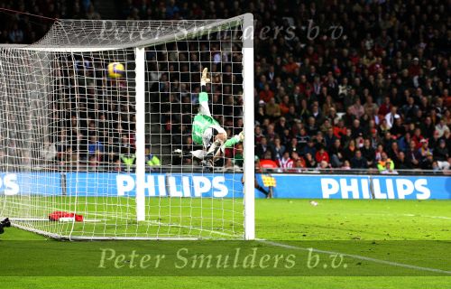 Eindhoven, 25 November 2006
PSV-FC Utrecht, eindstand 5-0 Kompetitie Seizoen 2006/2007
Doelman Michel Vorm is verslagen
Foto Ronald Otter