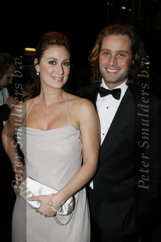 Amsterdam 7 december 2006
Miljonairfair in de rai in amsterdam. fabienne de Vries en Michiel de Zeeuw