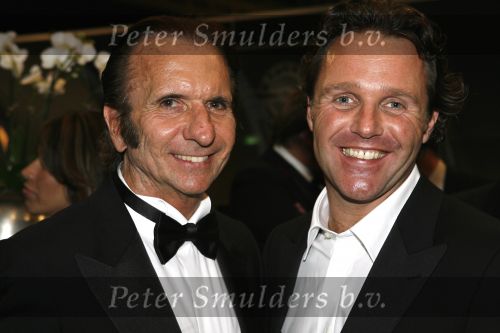 Amsterdam 7 december 2006
Miljonairfair in de rai in amsterdam.Mike Hezemans en Emerson Fitipaldi