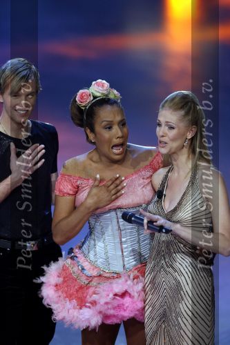 Hilversum 11 januari 2007
Sterrendansen op het ijs  van sbs6.  Nance Coolen en Patty Brard