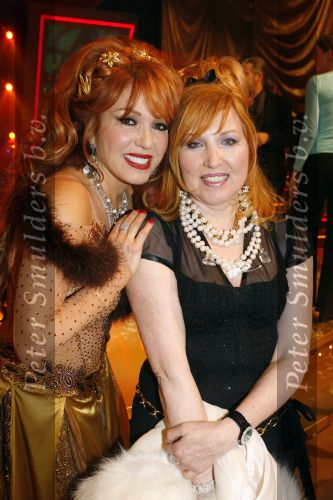 Hilversum 14 december 2006
Dancing with the stars. Patricia Paay met zus Yvonne Keeley