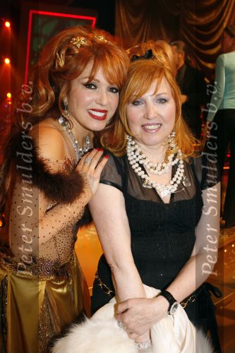 Hilversum 14 december 2006
Dancing with the stars. Patricia Paay met zus Yvonne Keeley
