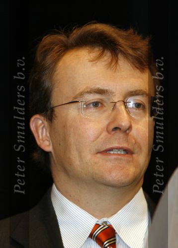 Amsterdam 13 december 2006
Prins Clausprijzen in het ij theater met Maxima Mabel Wisse Smit Prinses Laurentien Koningin Beatrix Prins Friso en Prins Constantijn.