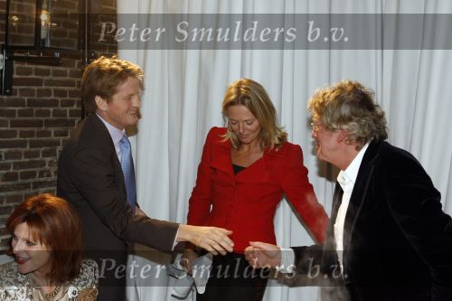 Naarden 18 december 2006
Princess kerstborrel in het arsenaal. Prins Pieter Christiaan en Dorien Ouborg en Jan des Bouvrie