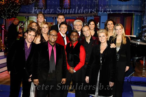 Hilversum 18 december 2006
Singing with the stars bij life & cooking. Inge Ipenburg Mark Dakriet Carl Noten Edwin Smulders Glennis Grace Esther Hart Cilly Dartell Jamai Carlo Boszhard en Irene Moors Jacques d ancona