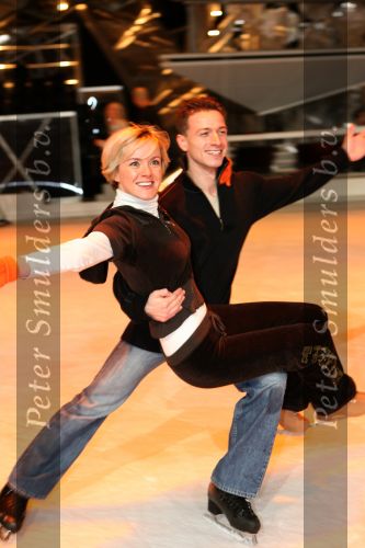 Baarn, 10 Januari 2007 Perspresentaie Dancing On Ice RTL 2007
Suze Mens met parner