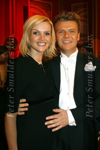 Hilversum 14 december 2006
Dancing with the stars. Bastiaan Ragas met zijn zwangere vrouw Tooske Breugem Ragas