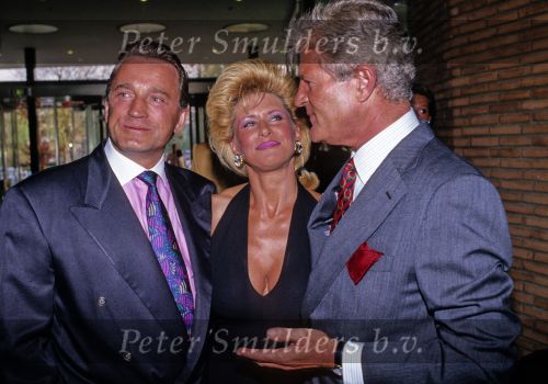 Den Haag 13 April 1991
Vanessa ( Connie Breukhoven ) met haar man Hans Breukhoven samen met de ambassadeur van de USA