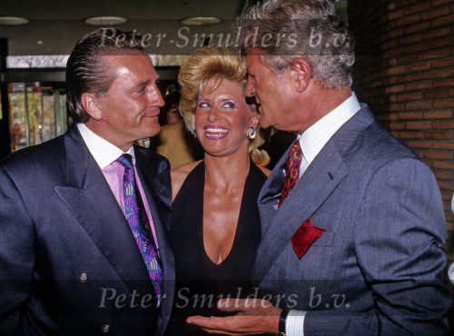 Den Haag 13 April 1991
Vanessa ( Connie Breukhoven ) met haar man Hans Breukhoven samen met de ambassadeur van de USA