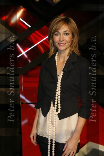 Hilversum 27 december 2006
Wendy van Dijk bij de presentatie van de finaliste van The X factor.  
Peter Smulders bv