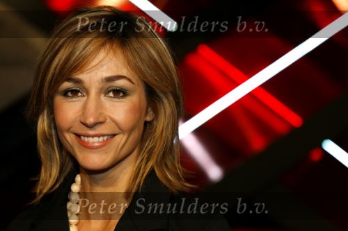 Hilversum 27 december 2006
Wendy van Dijk bij de presentatie van de finaliste van The X factor.