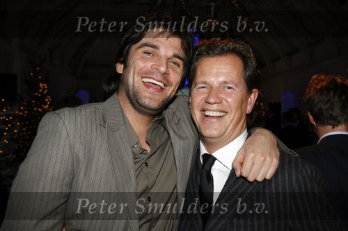 Naarden 18 december 2006
Princess kerstborrel in het arsenaal. Xander de Buisonje en  Jan Willem Bruggenwirth