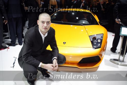 Amsterdam 7 december 2006 
Miljonairfair in de Rai. lange Frans bij Lamborghini