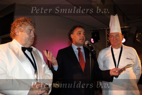 Amstelveen 12 december 2009
Kerstborrel Princess in het cobra museum. Aad Ouborg met Cas Spijkers en Tony Eyk
Peter Smulders bv