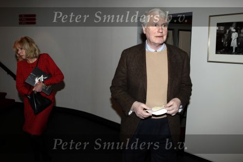 Amsterdam 18 december 2009
Premiere kerstcircus van henk v d Meyden in carre. Adriaan v Dis met vriendin
Peter Smulders bv