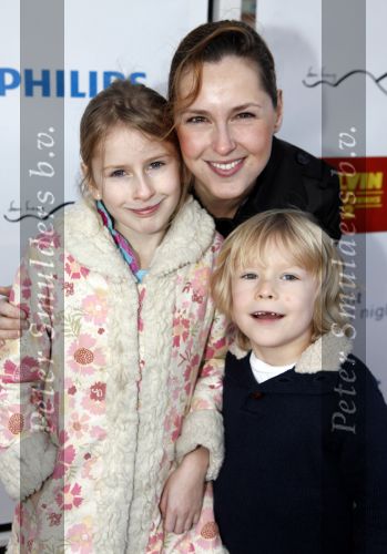 Den Haag 12 december 2009
Premiere in Pathe den Haag. Anniko v Santen met kinderen
Peter Smulders bv