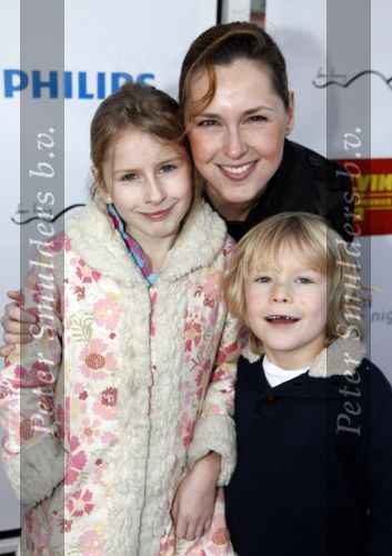 Den Haag 12 december 2009
Premiere in Pathe den Haag. Anniko v Santen met kinderen
Peter Smulders bv