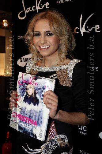 Amsterdam 12 december 2009
Modeshow en presentatie Jackie met Christina Curry op de cover tijdens de miljonair fair.
Peter Smulders bv