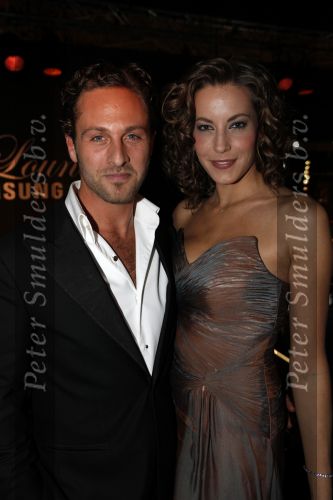 Amsterdam 12 december 2009
Modeshow en presentatie Jackie met Christina Curry op de cover tijdens de miljonair fair. Christoph Haddad met vriendin
Peter Smulders bv