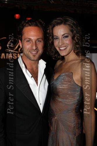 Amsterdam 12 december 2009
Modeshow en presentatie Jackie met Christina Curry op de cover tijdens de miljonair fair. Christoph Haddad met vriendin
Peter Smulders bv