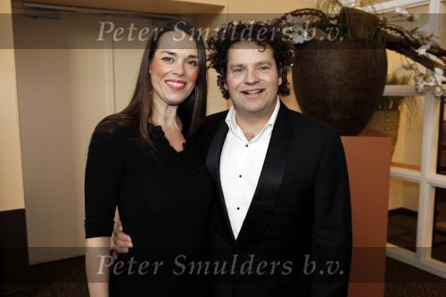 Leeuwarden 13 december 2009
Premiere helden van 1963 in het WTC. Dirk Zeelenberg met zijn vriendin
Peter Smulders bv